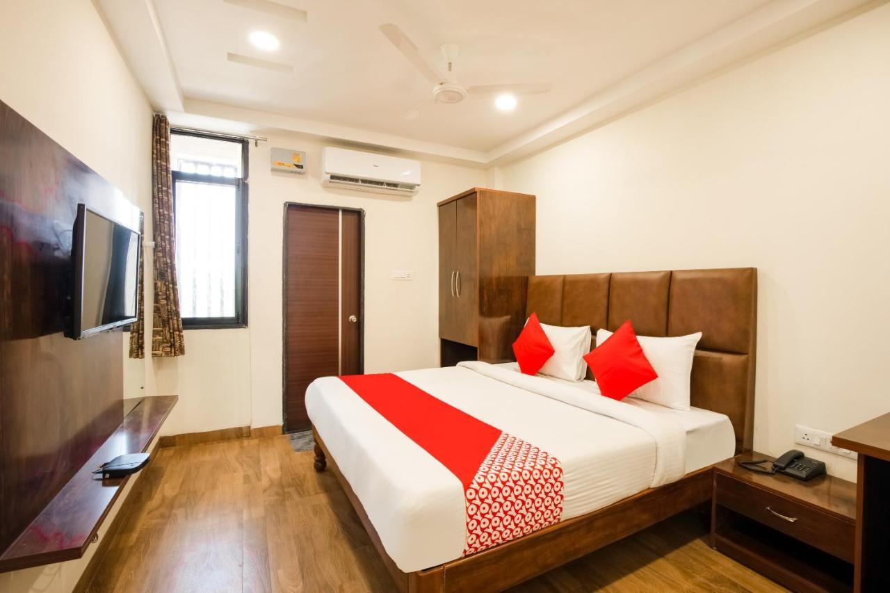 Oyo 71689 Hotel S Pride Индор Екстериор снимка