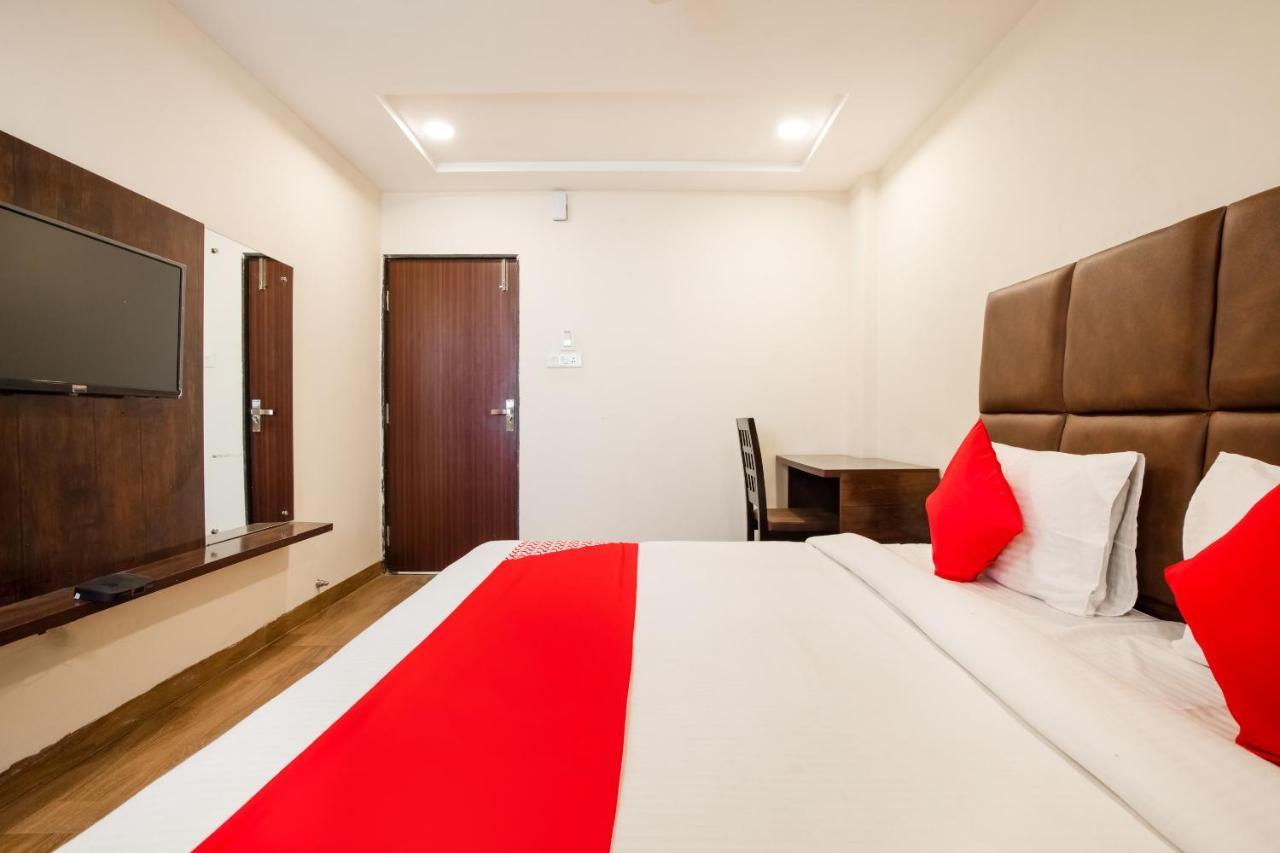 Oyo 71689 Hotel S Pride Индор Екстериор снимка